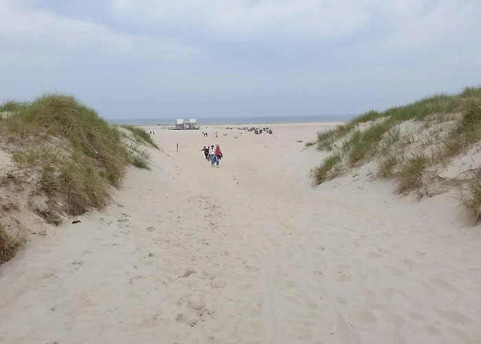 Отель Ferienwohnung Am Kurpark